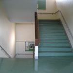学校廊下階段